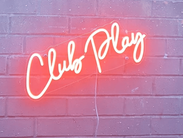 Club Play Presents UV.R
